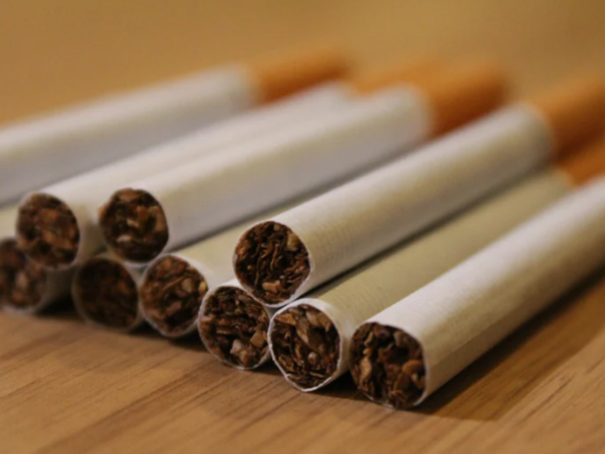 does tobacco make you tired Using tobacco makes you look older faster and causes 👎🏼 Bad breath 👎🏼  Wrinkly skin 👎🏼 Yellow teeth 👎🏼 Dry skin There are 💯 more reasons for  you to commit to quit tobacco 👉bit.ly/100ReasonsToQuit
