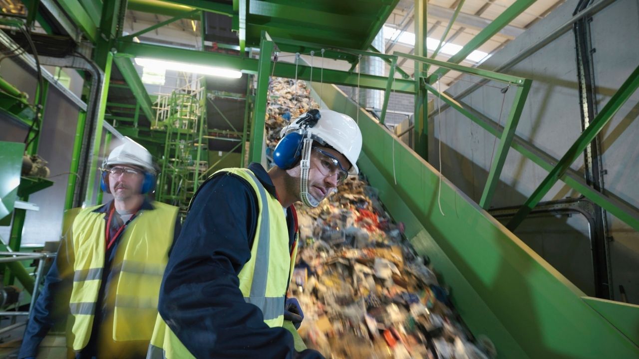 Waste Management and Recycling, Industrial Waste Management, Agro Waste, Municipal Garbage, Plastic, Paper, Metal, Iron, Glass, Rubber, Electronic, Medical Waste Recycling, Solid Waste Treatment, Agricultural, Wood Waste, Residue Processing Projects