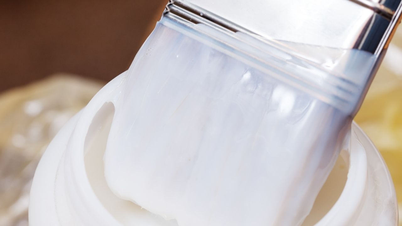 Paints, Varnishes, Lacquers, Spirit Varnishes, Solvents, Thinners and Surface Coatings