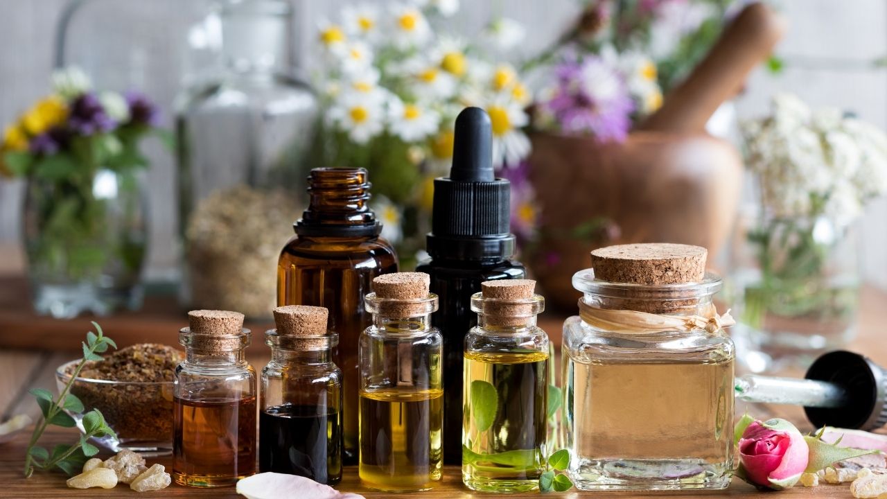 Essential Oils Extraction and Processing, Aromatic Chemicals, Aromatic Compounds, Flavours, Fragrances and Perfumes